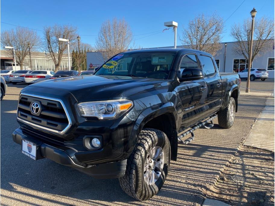 2016 Toyota Tacoma Double Cab TRD Off-Road Pickup 4D 6 ft