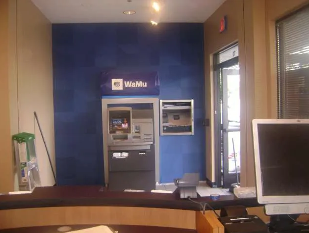 CHASE BANK
Commercial (54”)