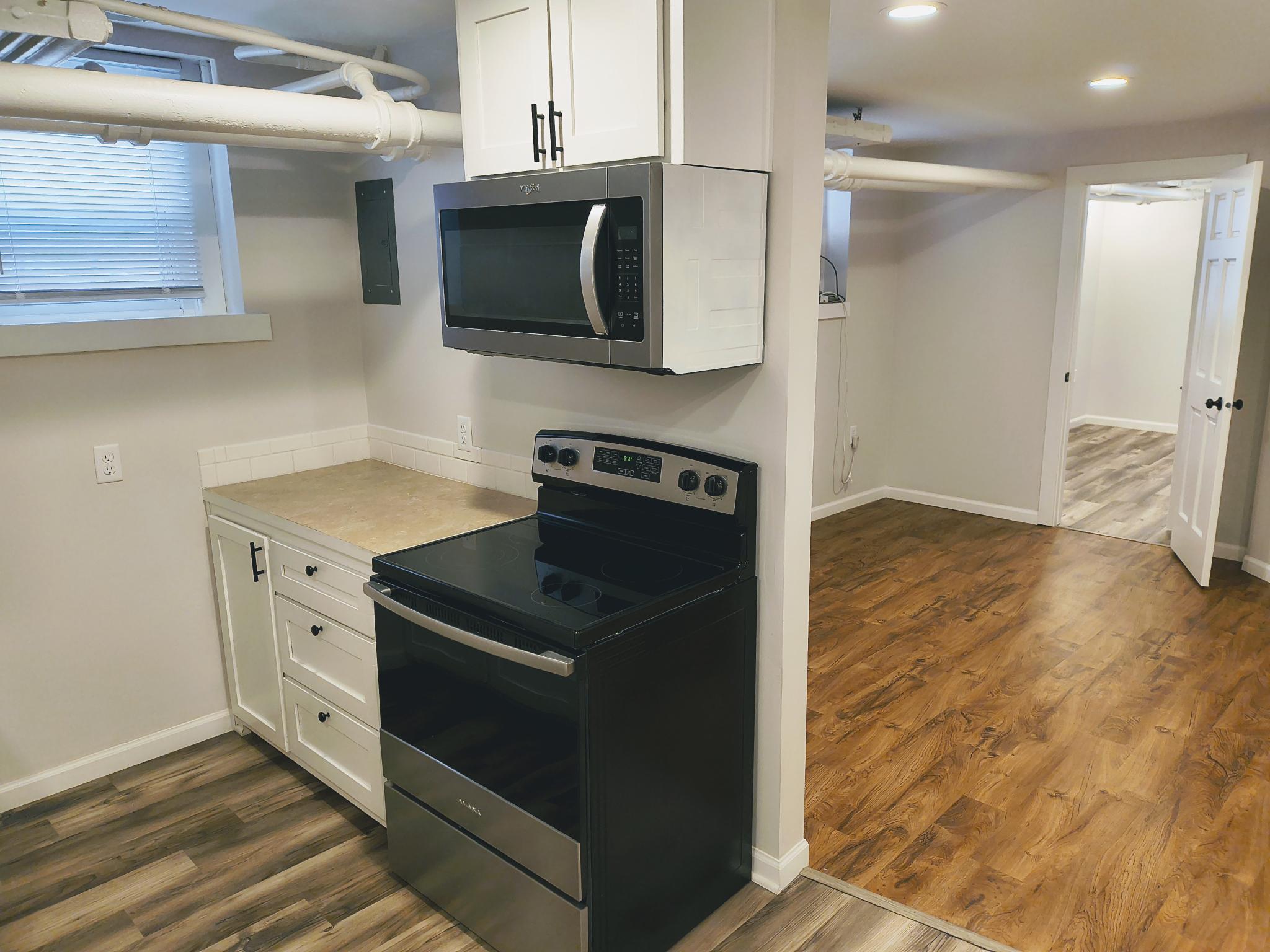 https://0201.nccdn.net/1_2/000/000/144/73d/kitchen-3.jpg