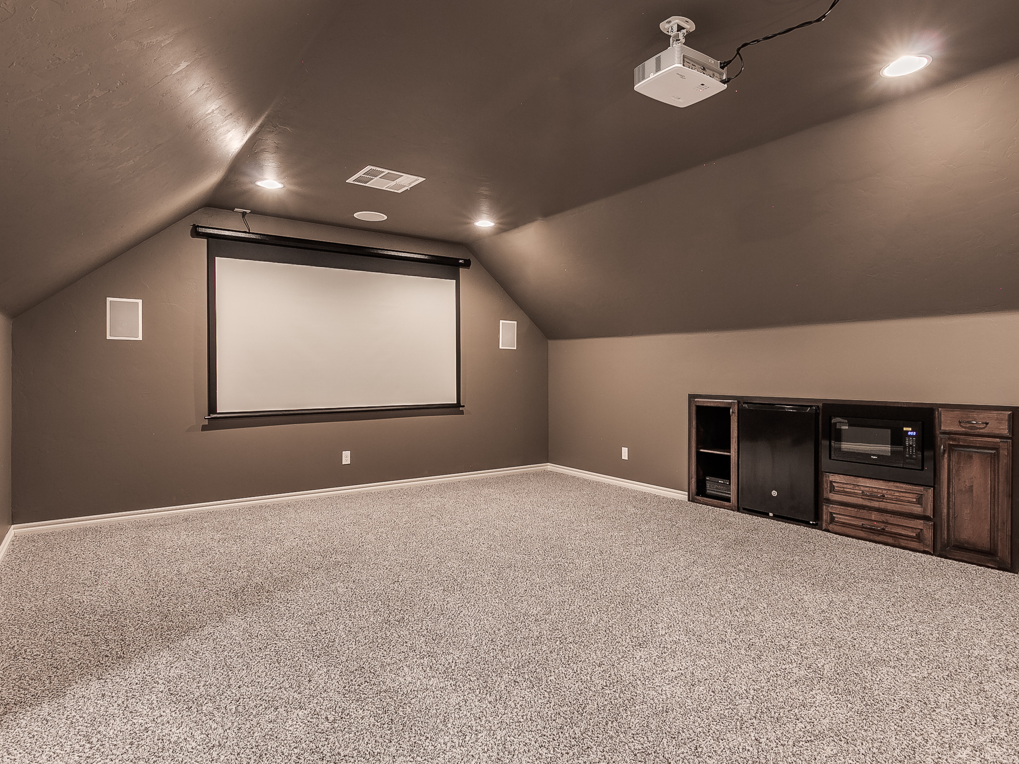 https://0201.nccdn.net/1_2/000/000/144/acb/9309-NW-80th-St---MLS-50.jpg