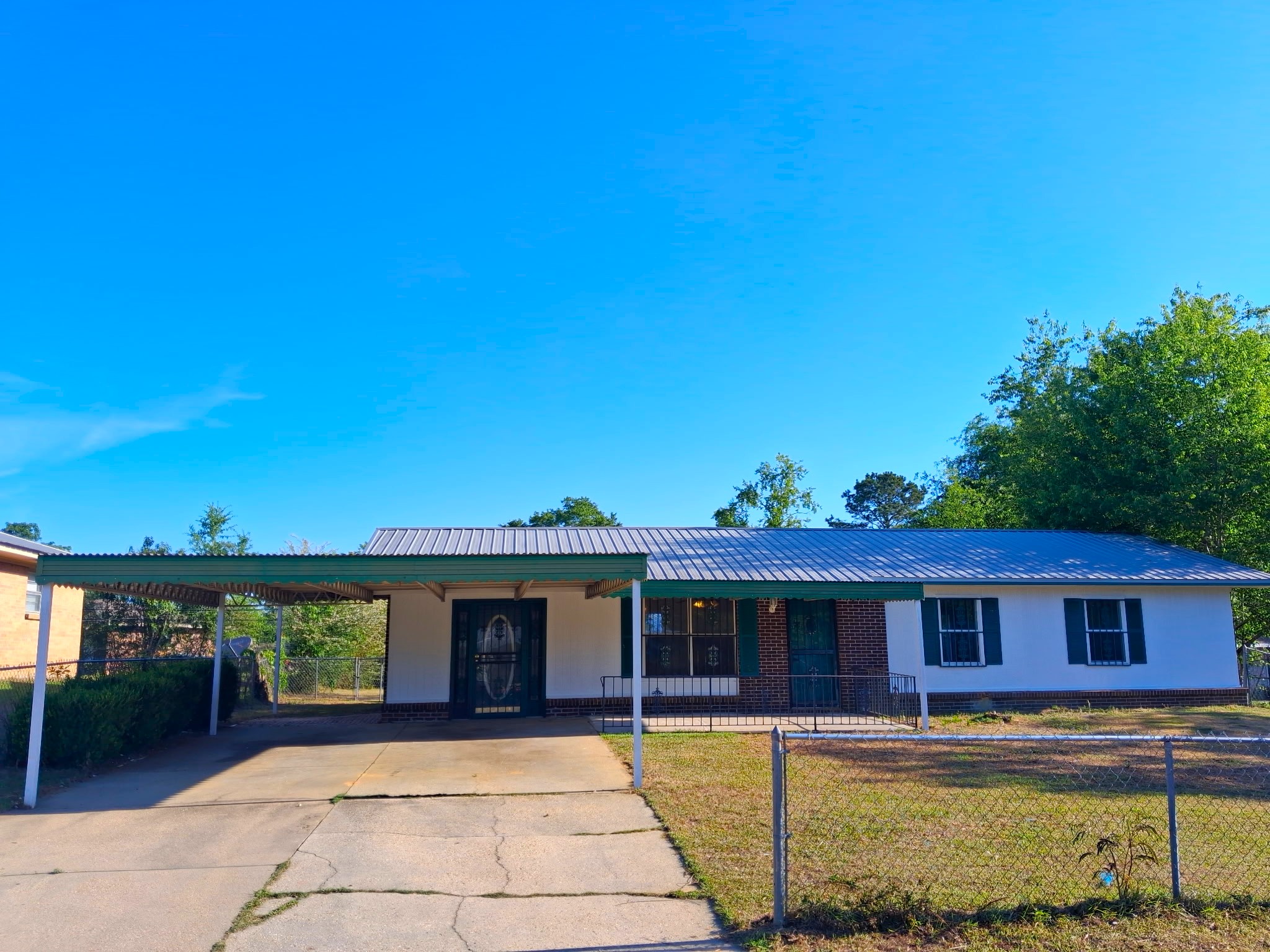 69 Caprice Ct Dothan/Kinsey County schools