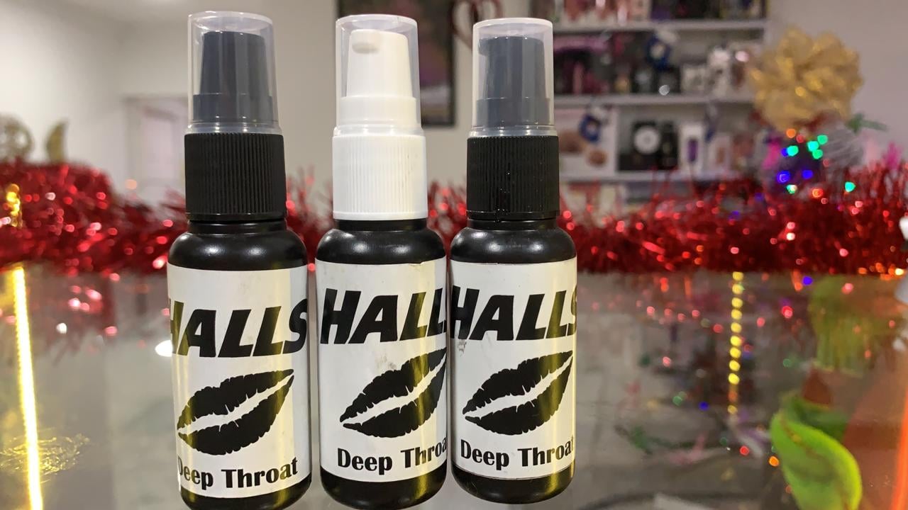 LUB INTIMO SABOR MENTA Y DE INTENSA FRESCURA, COMO EL HALLS NEGRO, IDEAL PARA REALIZAR SEXO ORAL Y BRINDAR ESTA INCREIBLE SENSACION A TU PAREJA.
$ 20.000