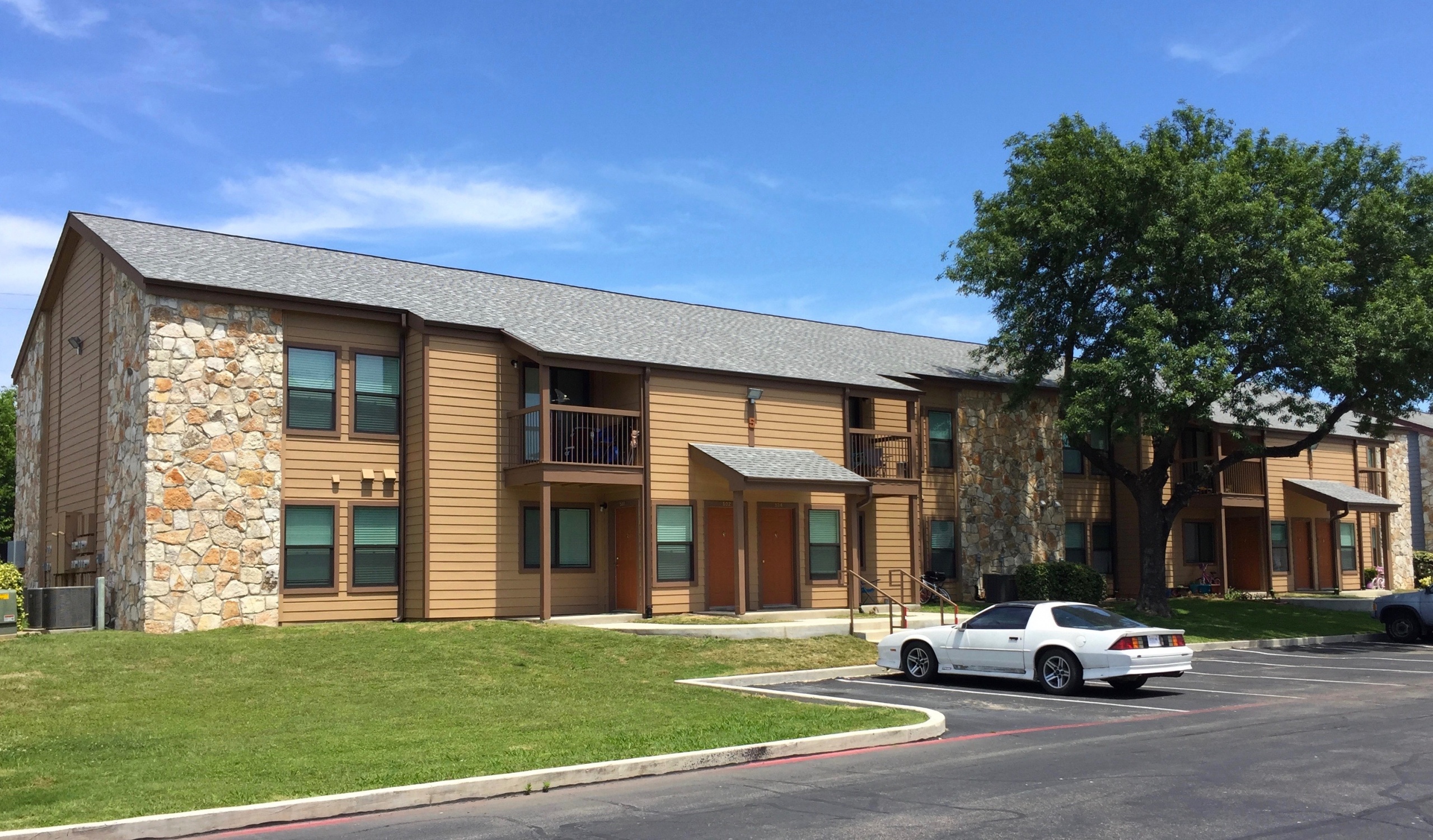 Apple Creek Apartments Photo Gallery