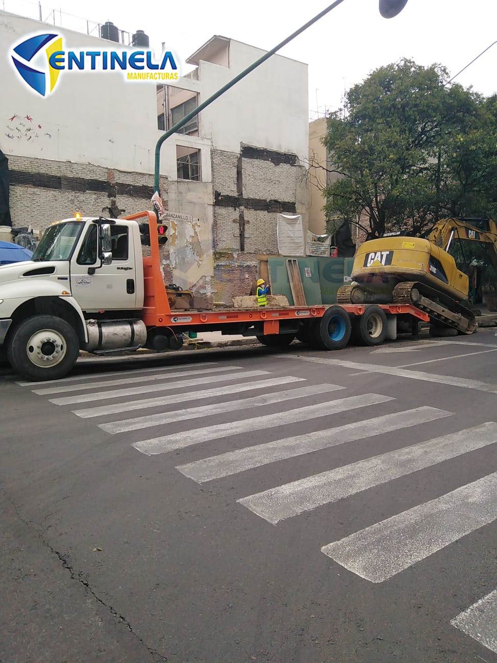 Plataforma sobre chasis 15 ton