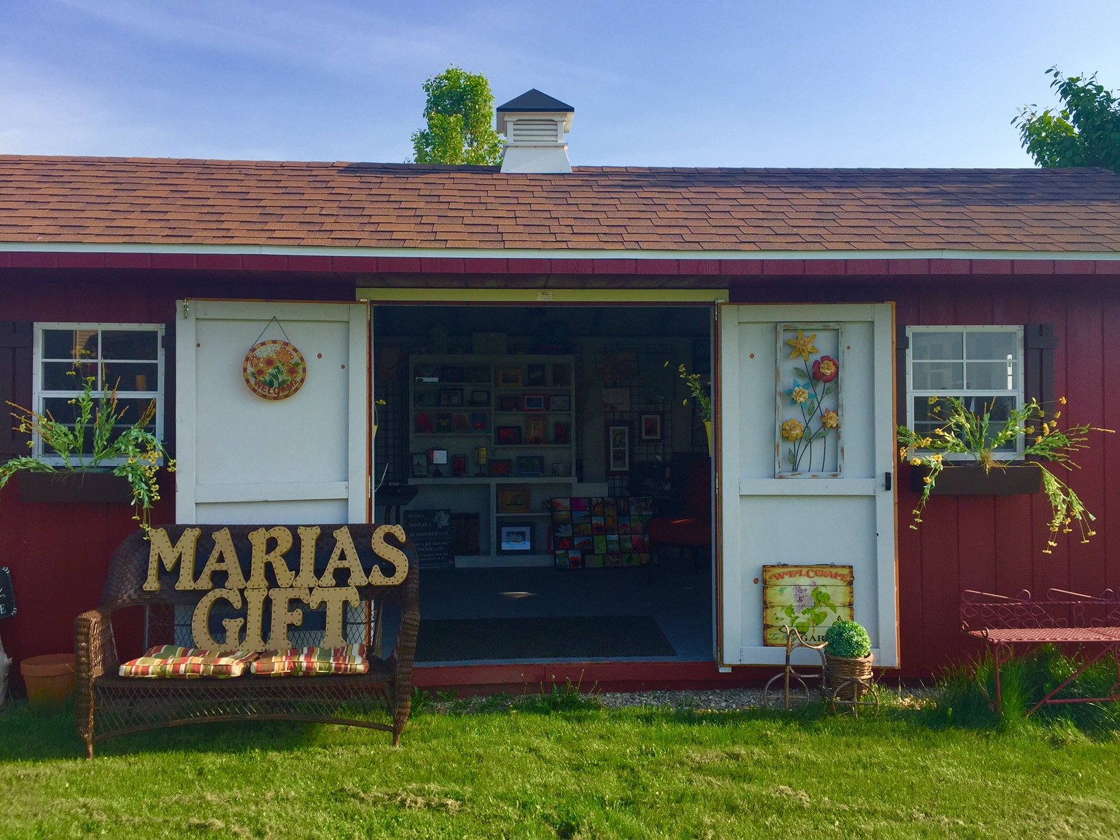 Maria's Gift 'A gift shop with a purpose.'
