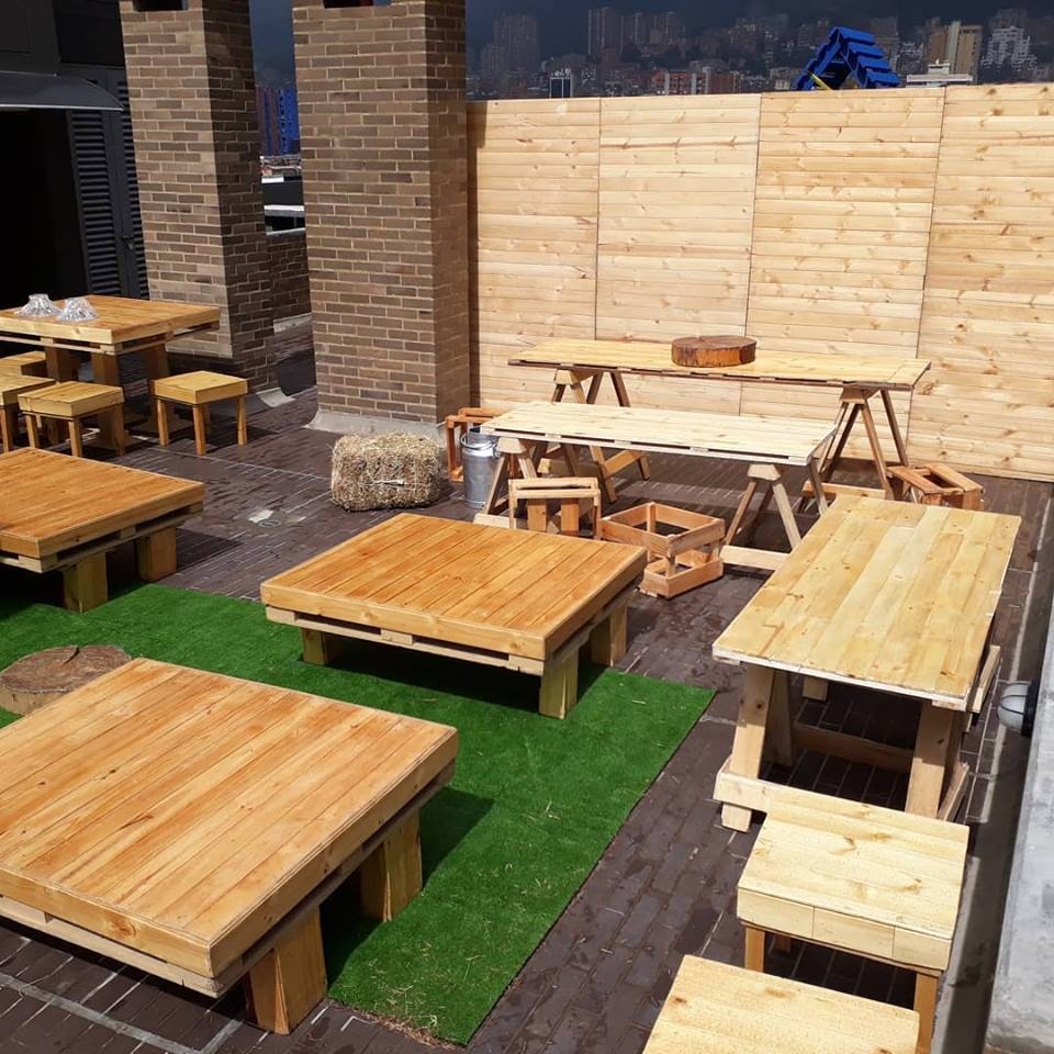 * Doble Tipo Caballete
Caballete Pequeña
1.62Cm x 71cm Alto
Caballete Grande
2.15Cmx82Cm Alto
$ 120.000
* Picnic Bajas
1mX1.17m
40Cm Alto
$50.000