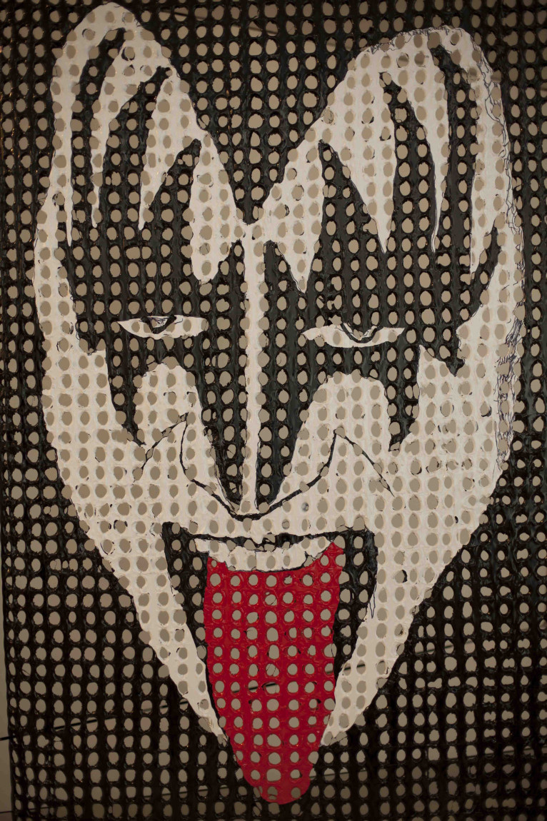 Dorje Drakten & Kiss, 2 of 2 panels