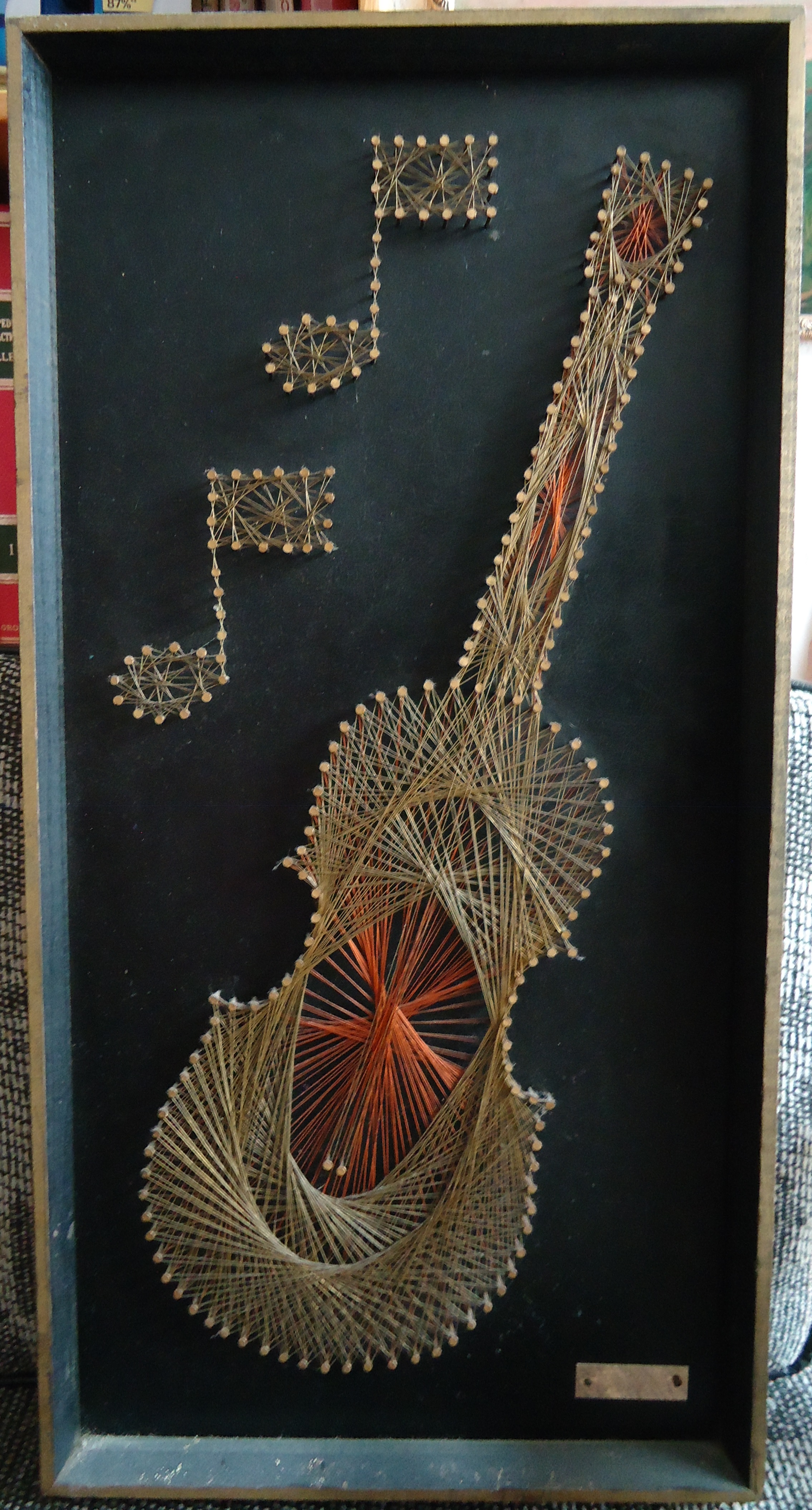 2
Harry Kramer
Violín
Escultura cinética de hilos
60 x 30 cm