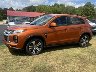 2025 Mitsubishi Outlander
4x4
3,740 Miles