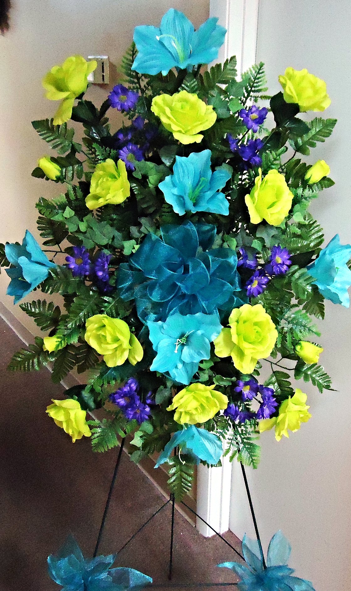 &quot;SILK&quot; Sprays On Stand
  (Can Be Done In Any Color)
    $85.00