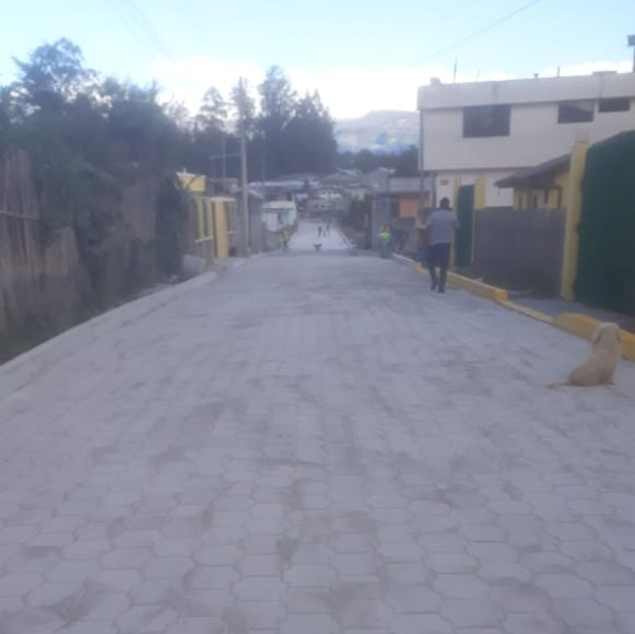 Adoquinado calle Leopoldo Quiña - El Tingo - La Merced, DMQ