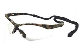 LENTE NEMESIS
CLARO/ARMAZÓN
CAMUFLAJE