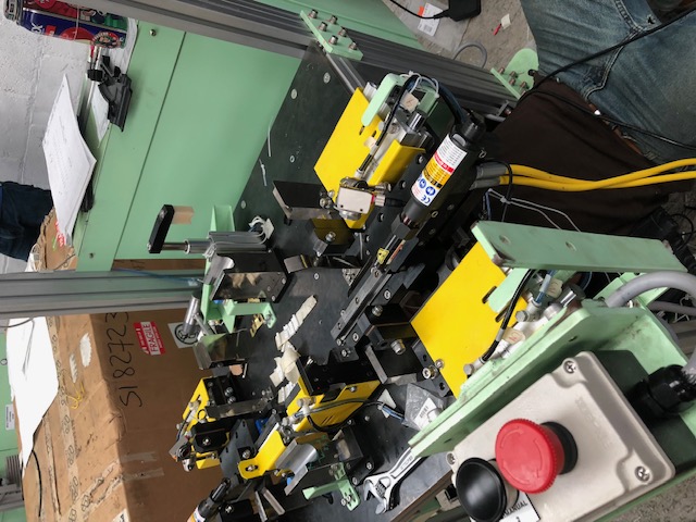 Ensamble de chasises de asientos automotrices