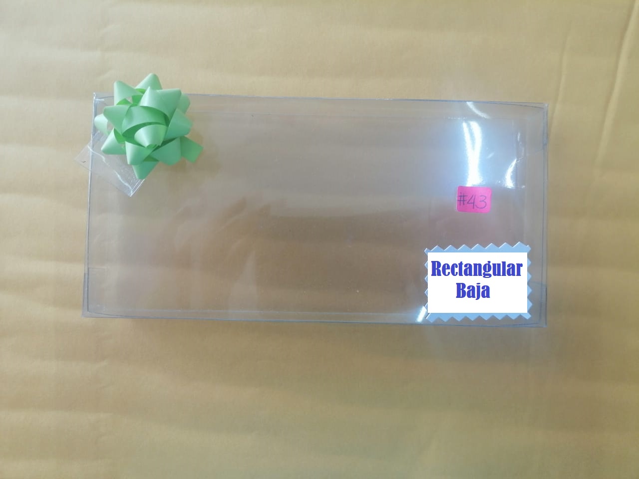 #43 CAJA RECTANGULAR BAJA
MEDIDA 17.7X8.30X1.5