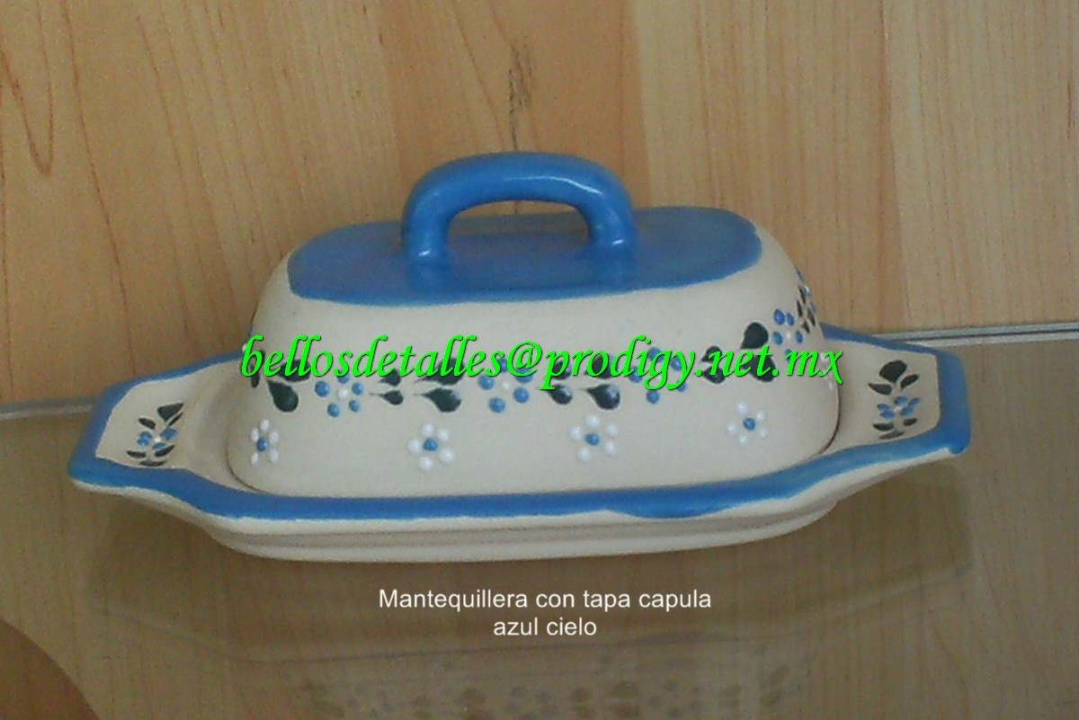https://0201.nccdn.net/1_2/000/000/14c/c54/Mantequillera-con-tapa-capula-azul-cielo-1200x801.jpg