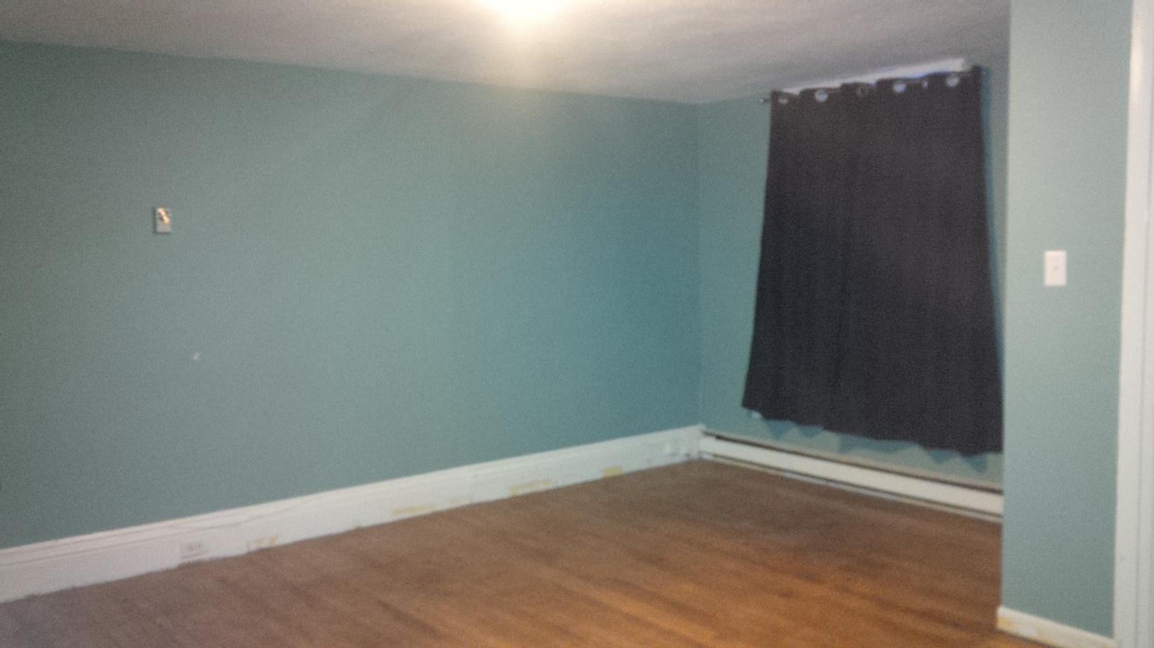 28 Wentworth #1 Living Room