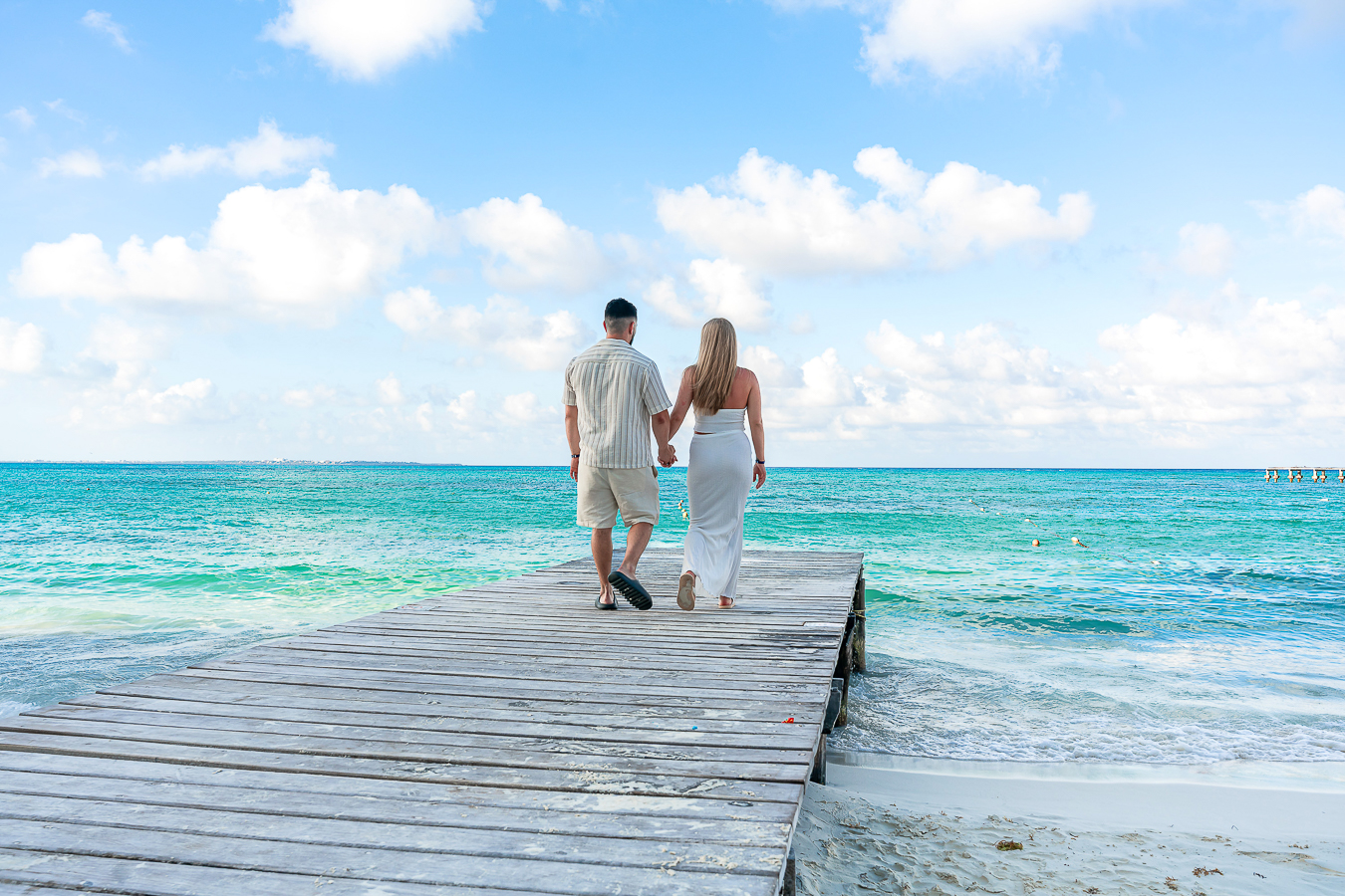 https://0201.nccdn.net/1_2/000/000/14d/6fb/romantic-proposal-in-cancun-riu-cancun-allinclusive114.jpg.jpg