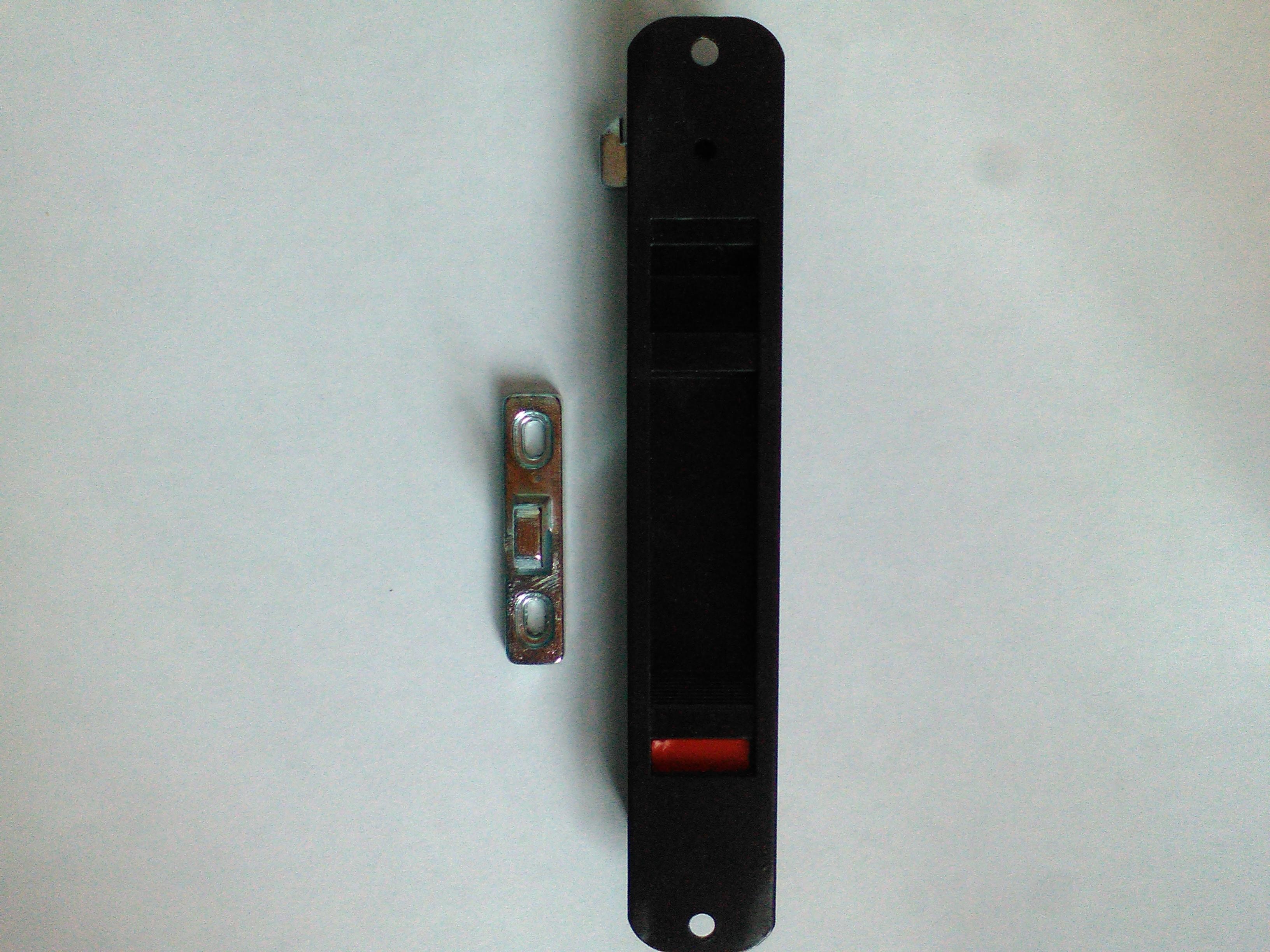 JALADERA EMBUTIR COLOR NEGRA
CÓDIGO: JEMBN