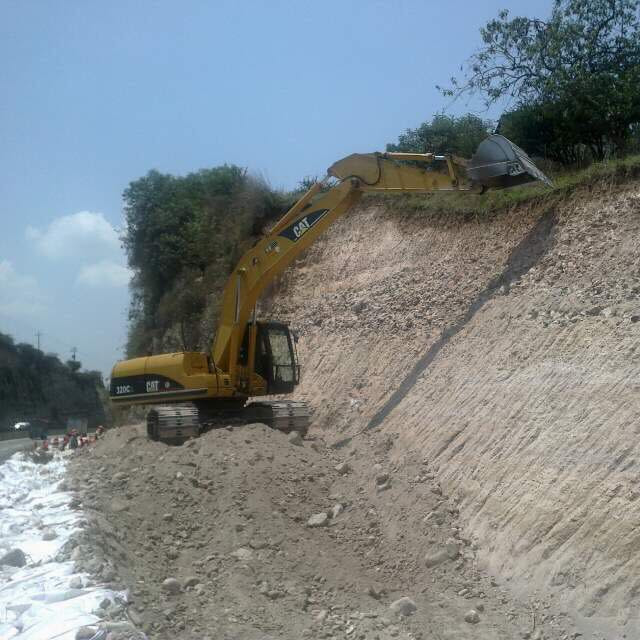 https://0201.nccdn.net/1_2/000/000/14d/8cf/320c-talud.jpg