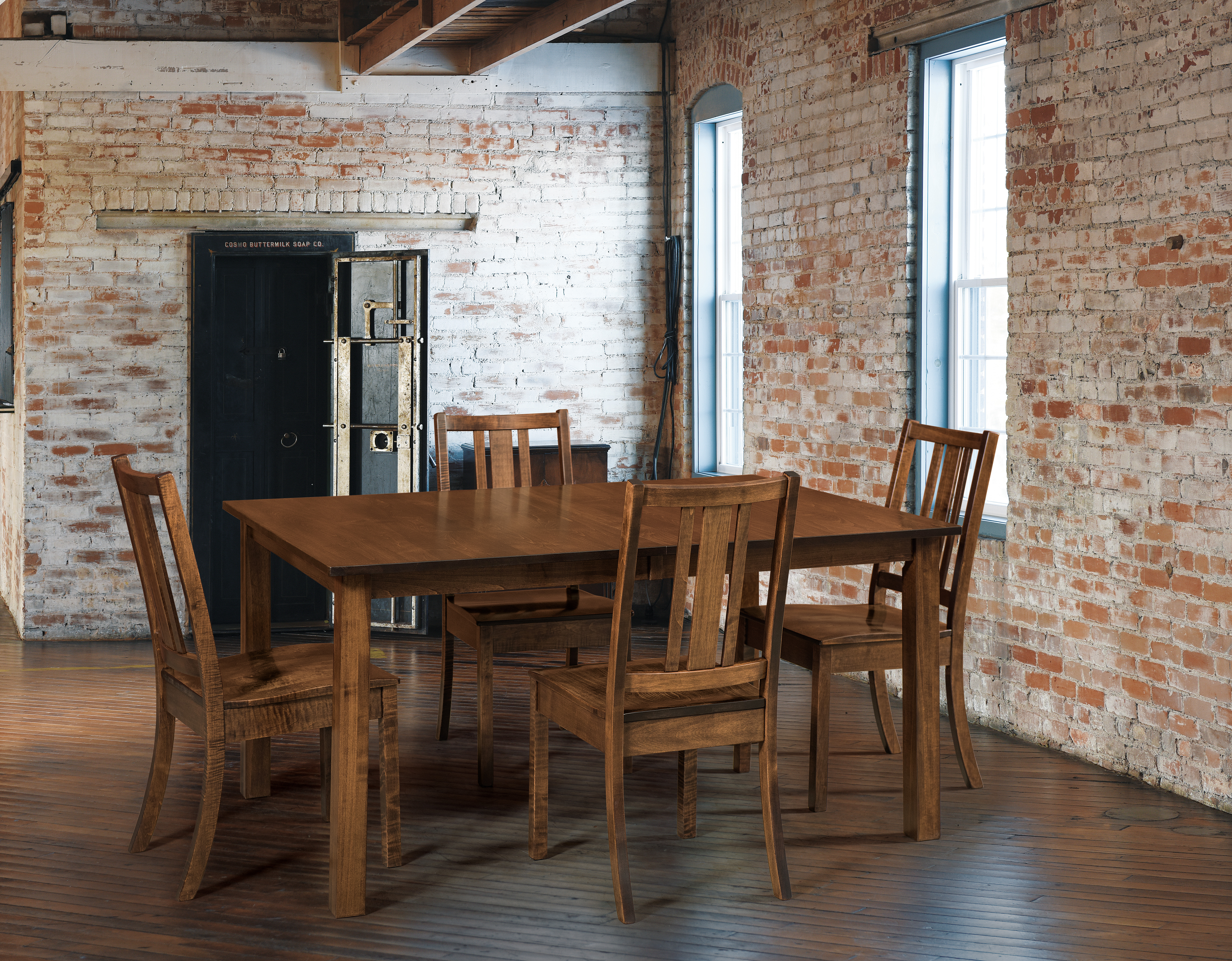 https://0201.nccdn.net/1_2/000/000/14e/2d1/FN_Chairs-Eco_Table-Eco-7500x5850.jpg