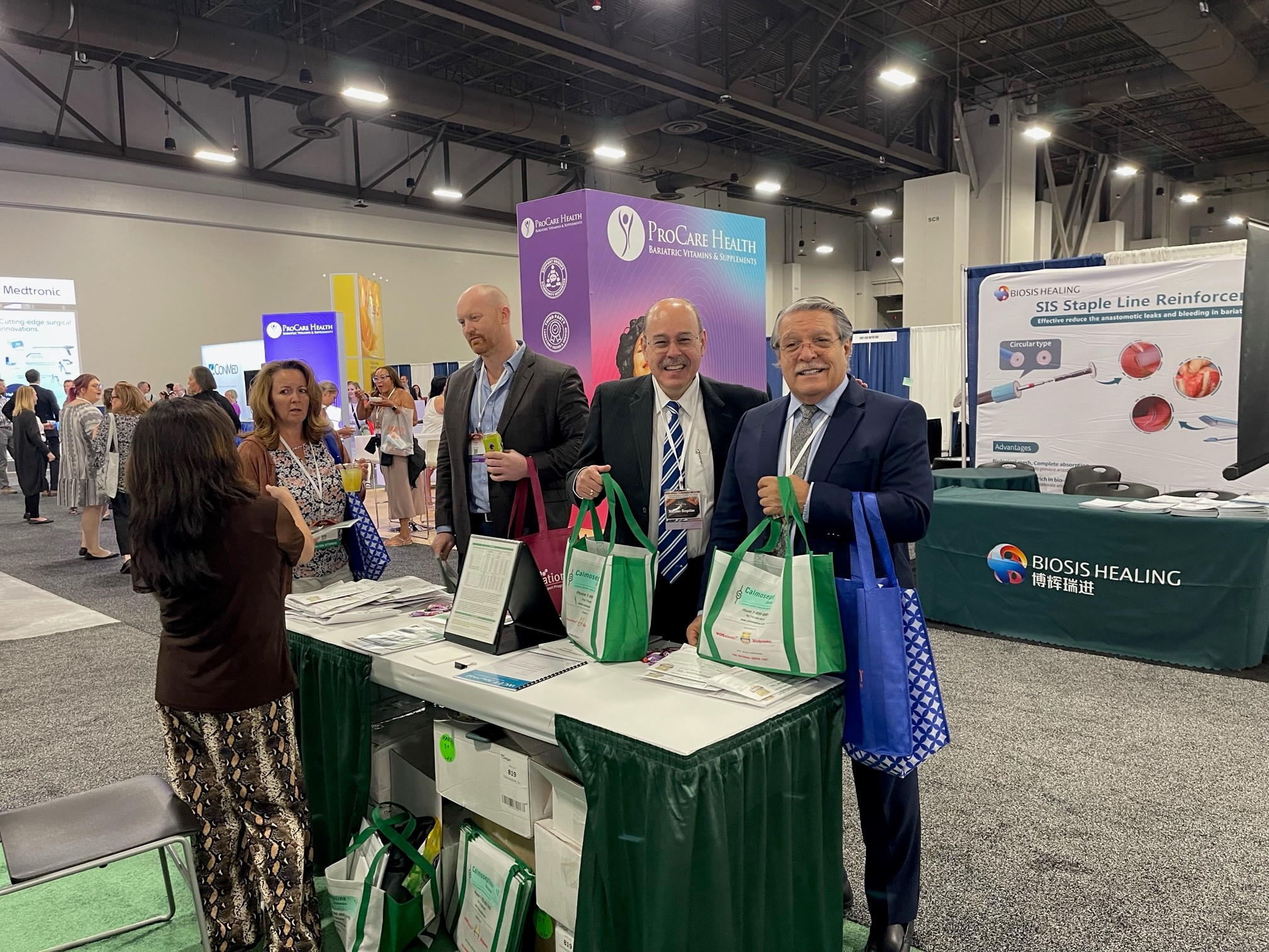Attendees pose with their goodie bags.
American Society of Metabolic & Bariatric Surgery (ASMBS) Conference, Las Vegas, NV.  June 2023.