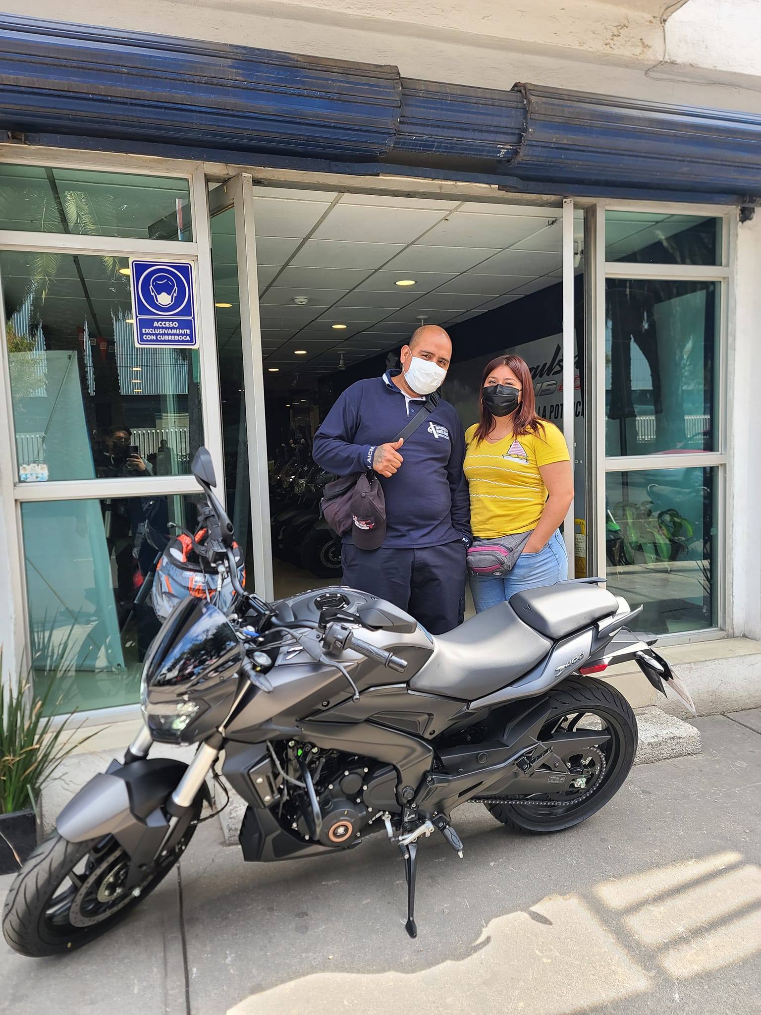 Entrega de motocicleta - Motos en Bajaj la Viga, Iztacalco, CDMX.