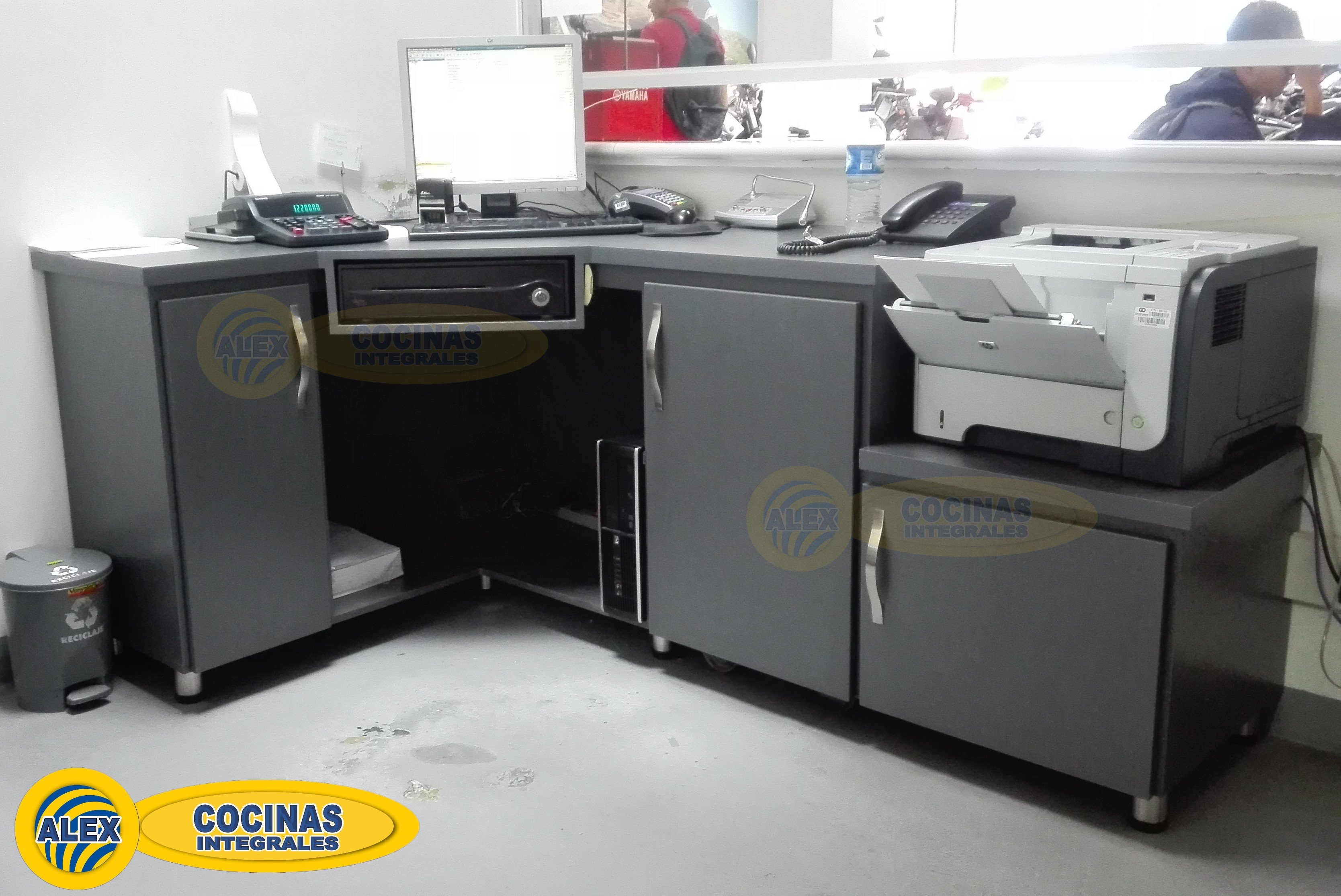 Mueble Punto de Pago color Kromo