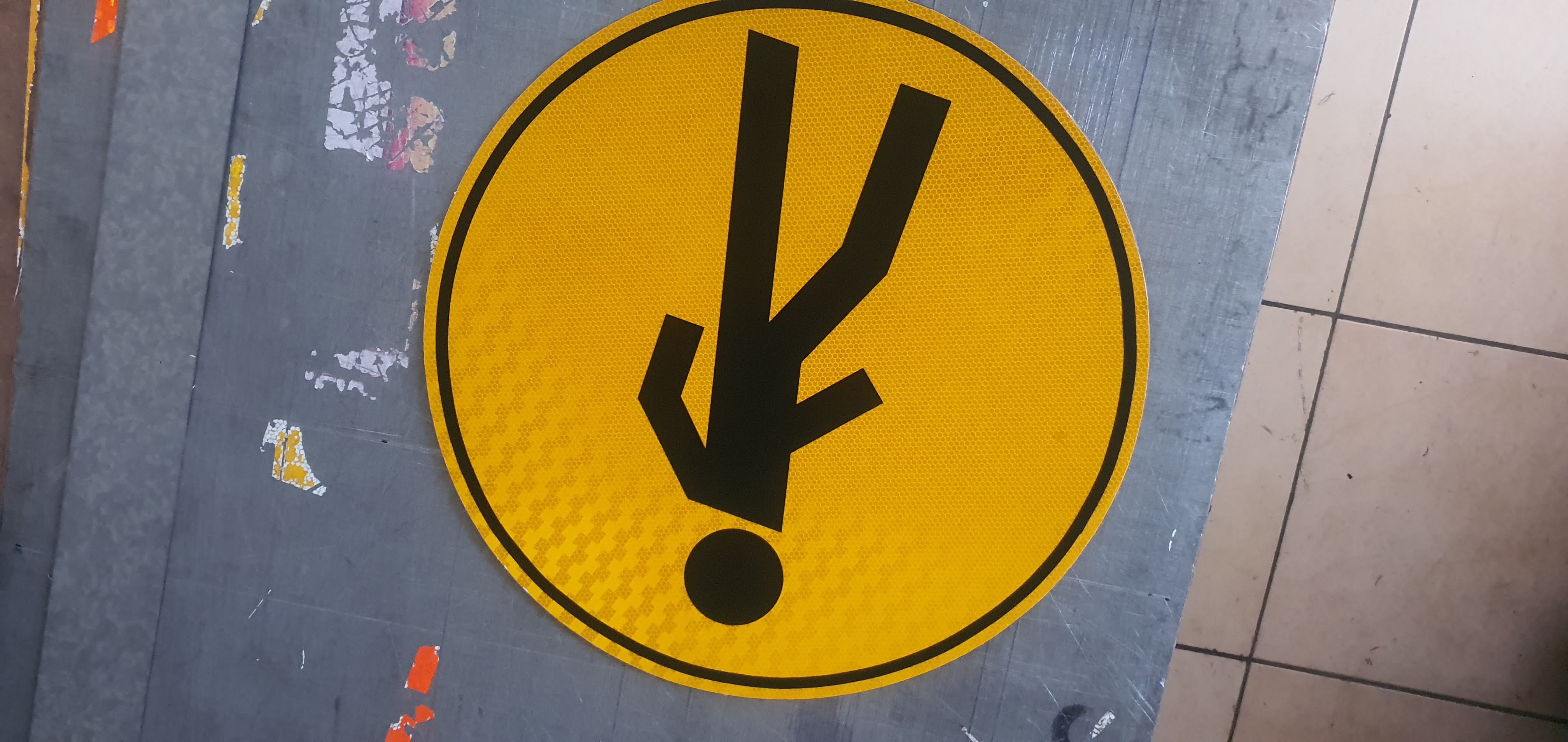 https://0201.nccdn.net/1_2/000/000/14f/ab9/20230113_130438.jpg