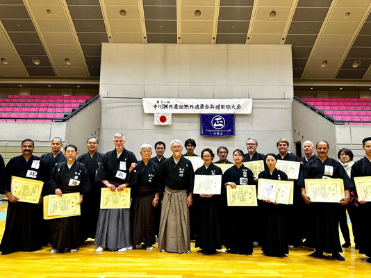 Yokohama Mugaikai members after a very successful showing in Himeji.