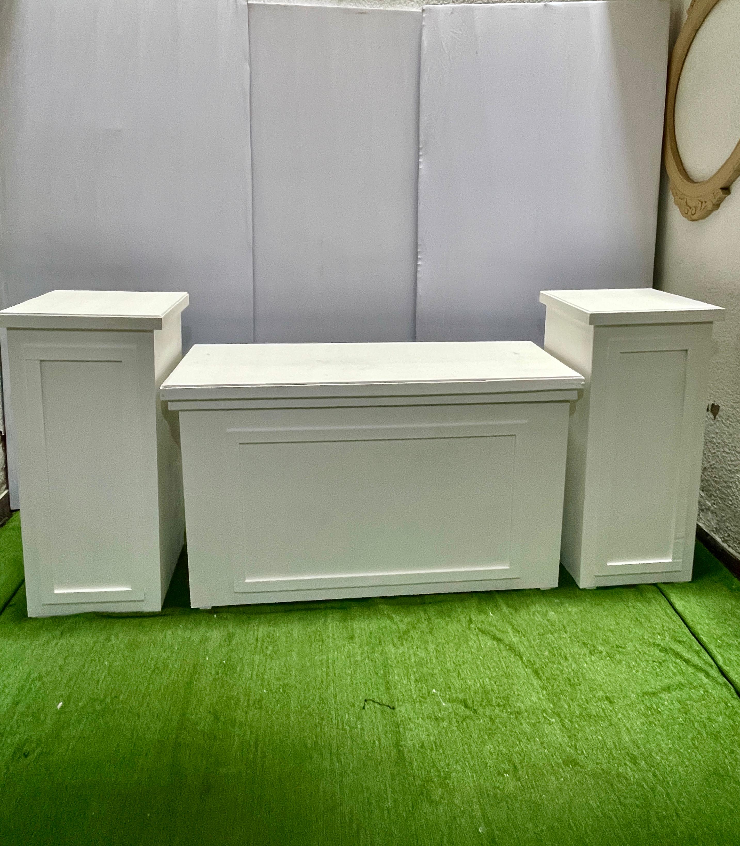 Mesa rectangular Textura
Mesa solo interior
$150.000 Alquiler
Tapa 1.35mX52cm
Altura 80cm