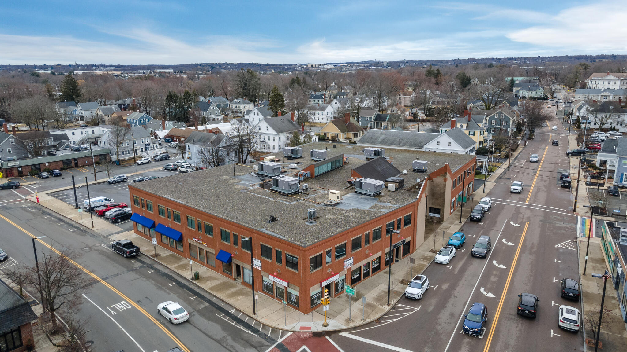 https://0201.nccdn.net/1_2/000/000/152/5ea/10-elm-st-danvers-ma-01923-usa-034-033-aerial4-mls_size.jpg