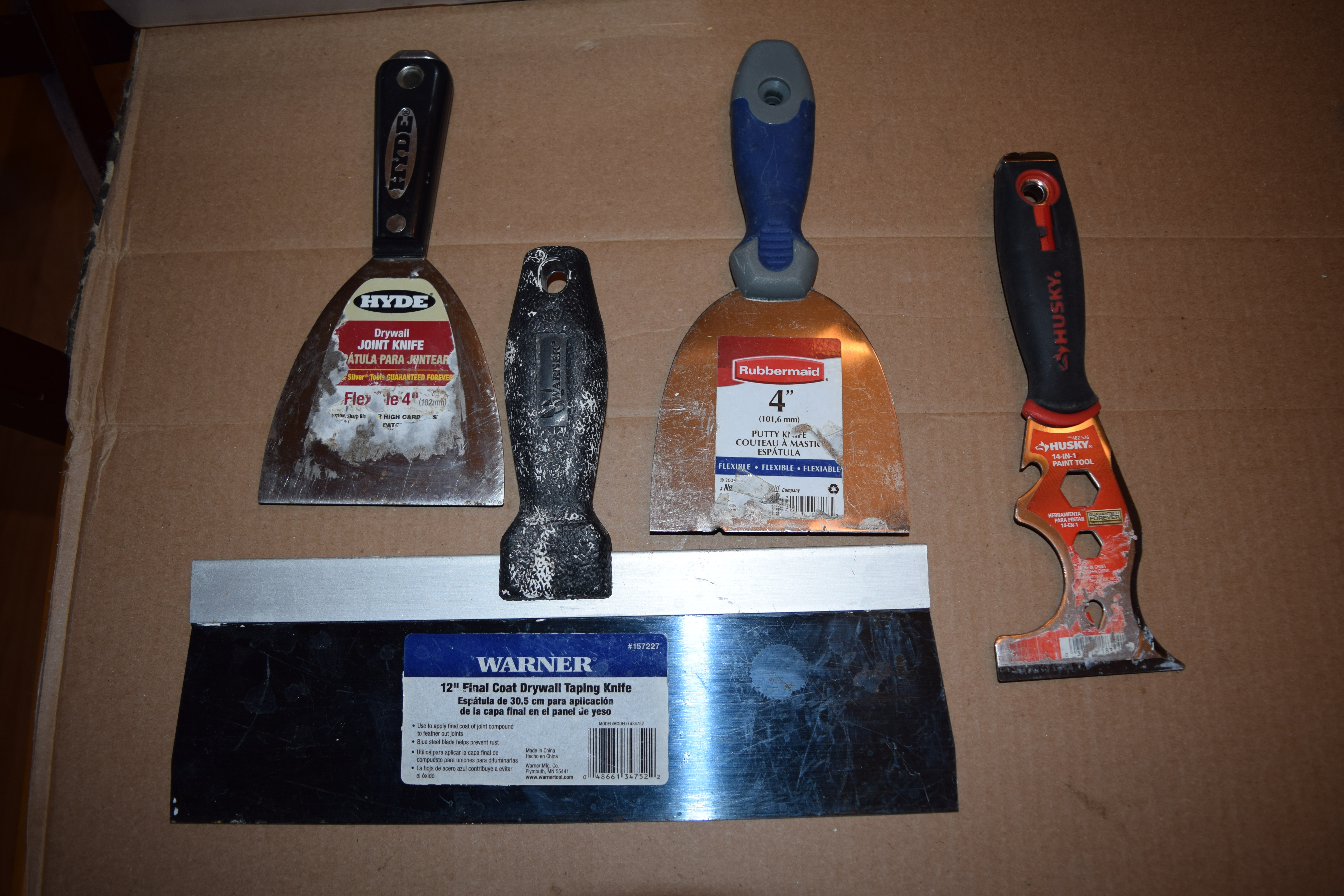 Scrapers and Taping Knife (x4;  Misc)