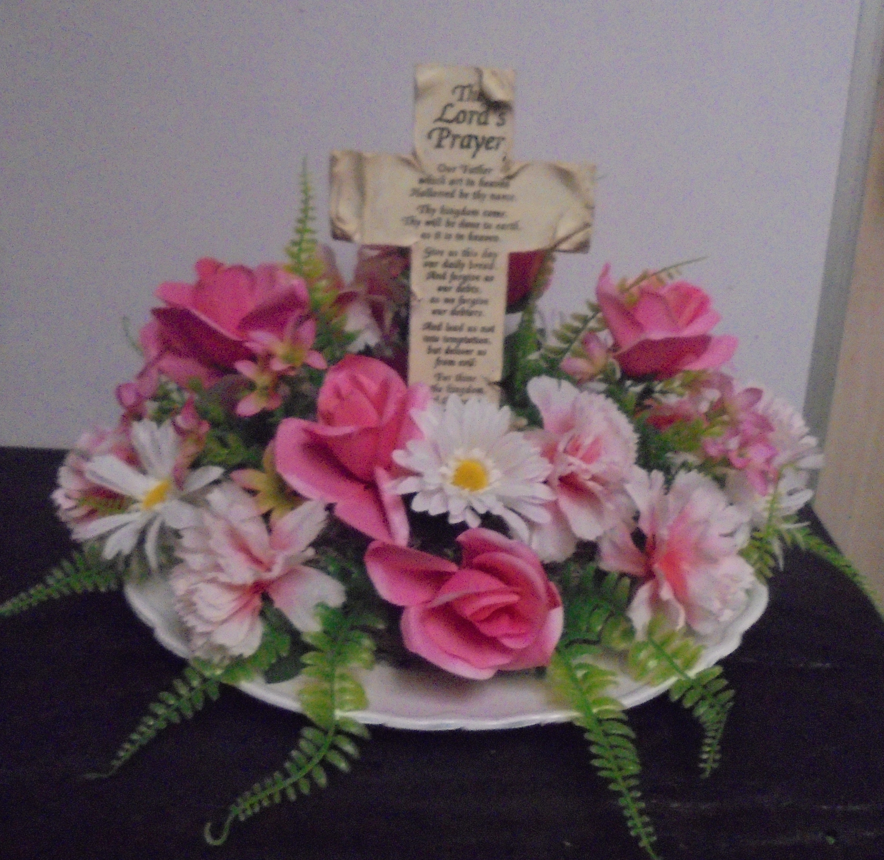 (SORRY OUT OF STOCK!!)
(33) "Silk" Cross Arrangement
(Pink & White)
$45.00