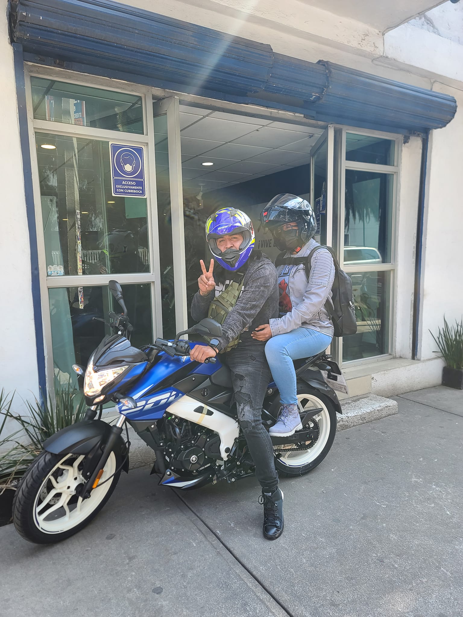 Entrega de motocicleta - Motos en Bajaj la Viga, Iztacalco, CDMX.