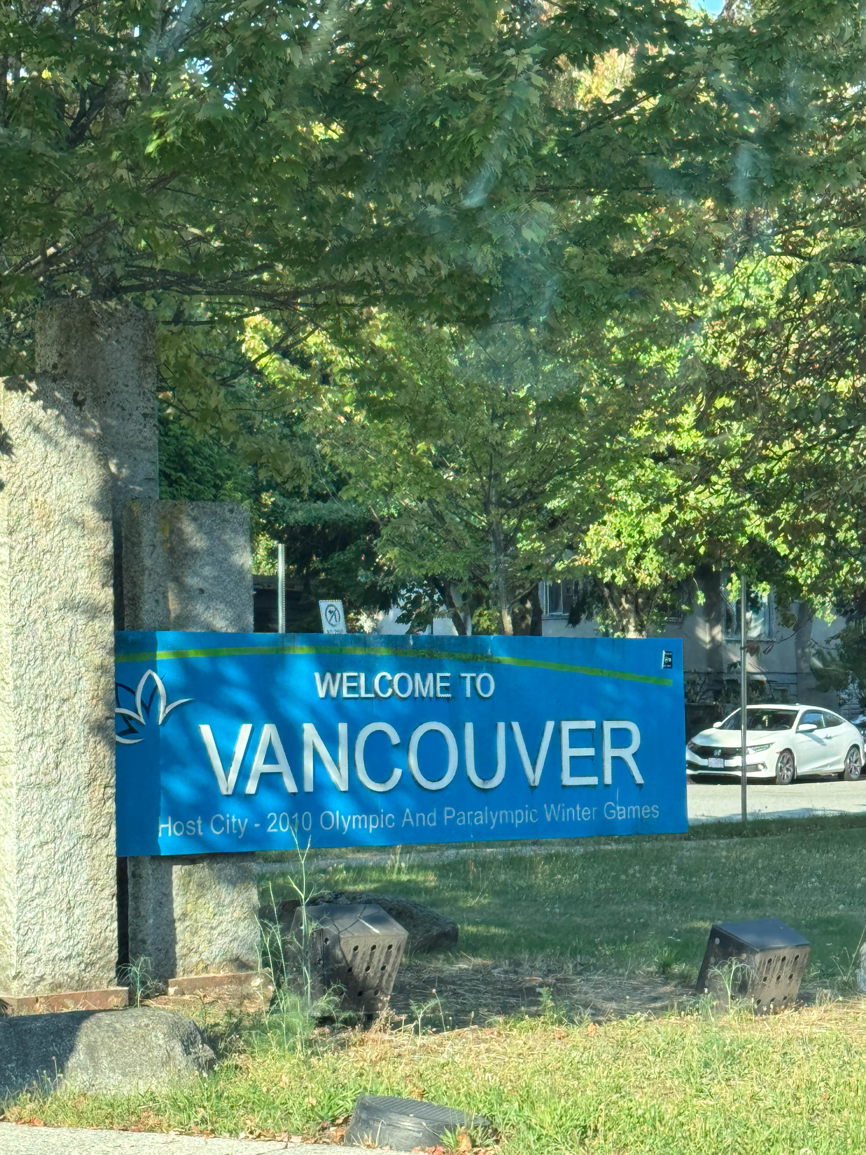 https://0201.nccdn.net/1_2/000/000/155/6e2/vancouver-order-1.jpg
