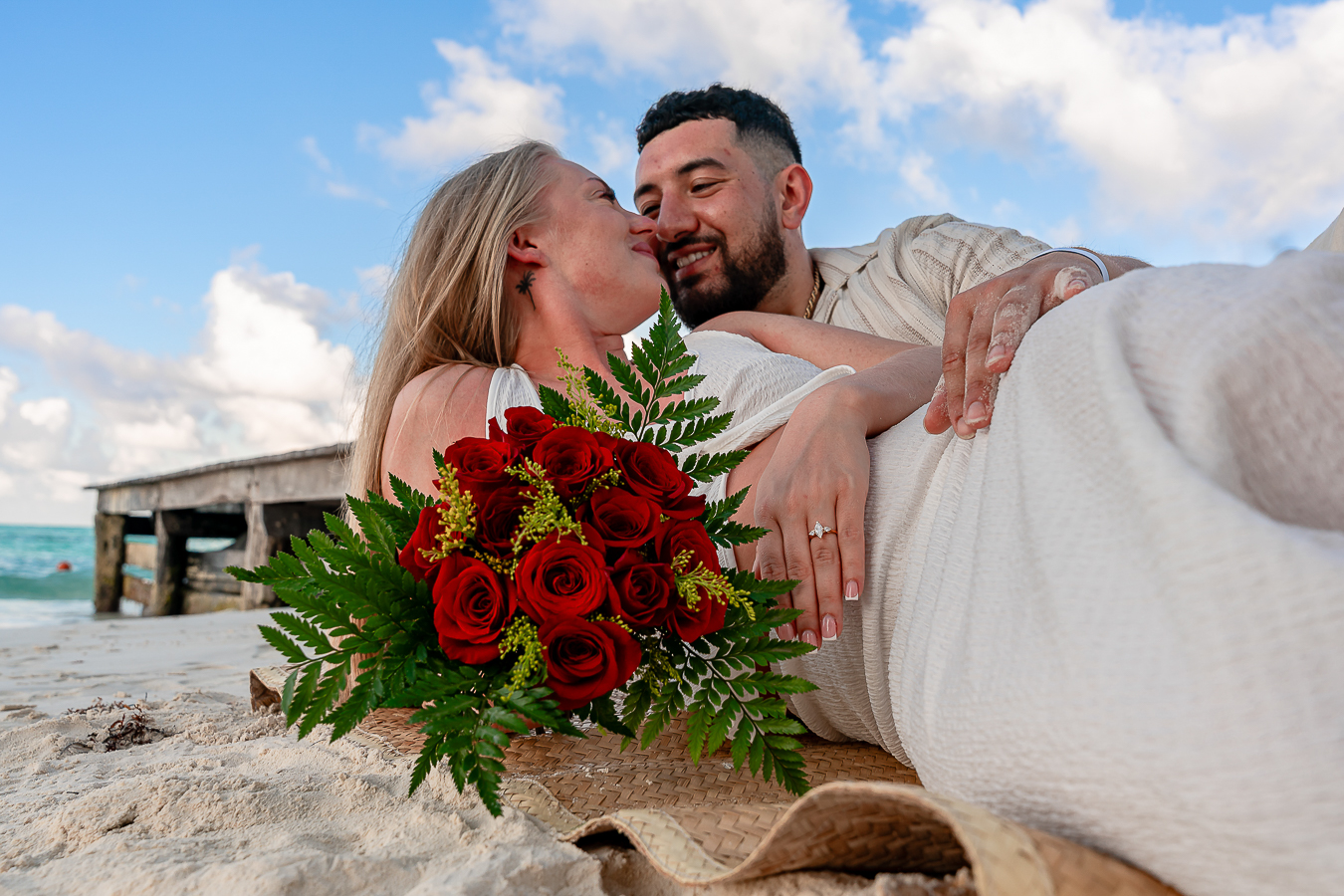 https://0201.nccdn.net/1_2/000/000/155/700/romantic-proposal-in-cancun-riu-cancun-allinclusive141.jpg.jpg