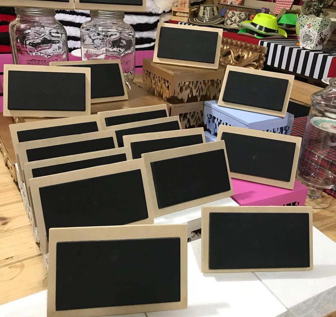 Mini Tablero
22cm Ancho
13cm Alto
10cm Alto Interno
19cm Ancho Interno
$10.000 Alquiler +
$20.000 Mensaje Personalizado