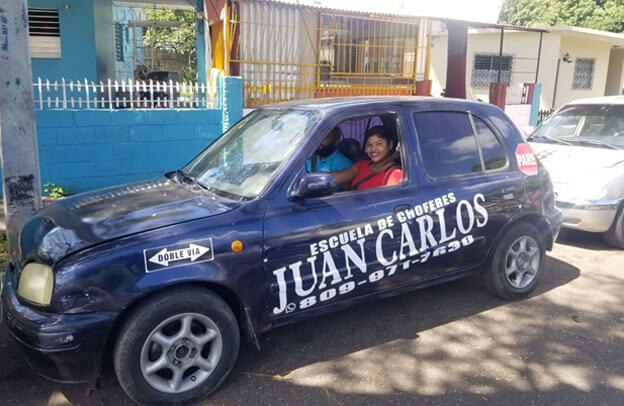 ESCUELA DE CHOFERES JUAN CARLOS - CLASES DE CONDUCCION
