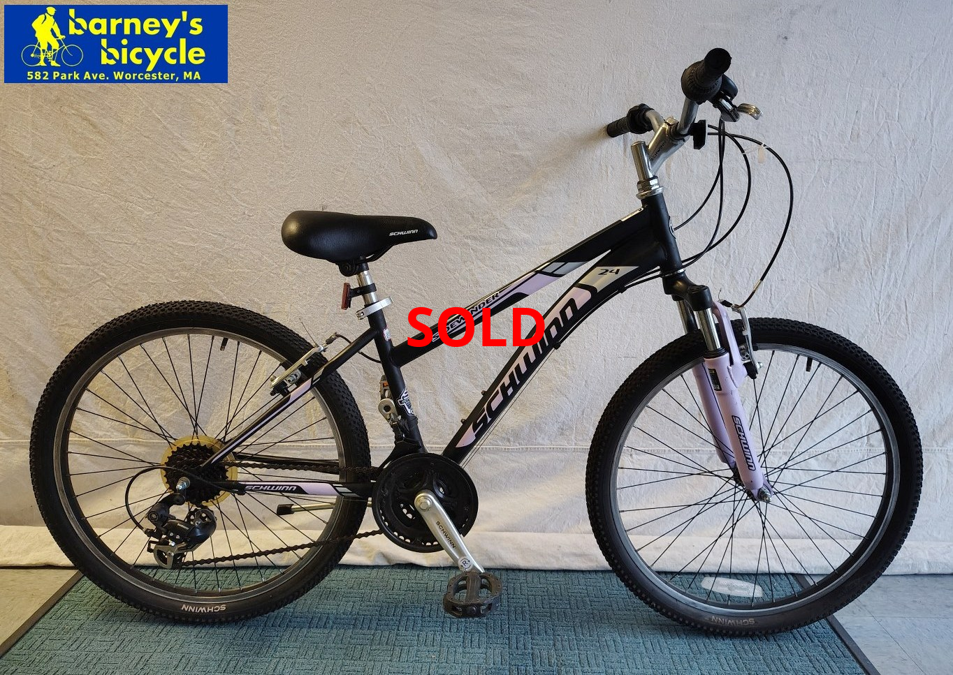 Schwinn Sidewinder 24
Wheel Size: 24"/ Ages 9-12 / Speeds: 21spd
Price: $189.00 (Professionally Tuned)