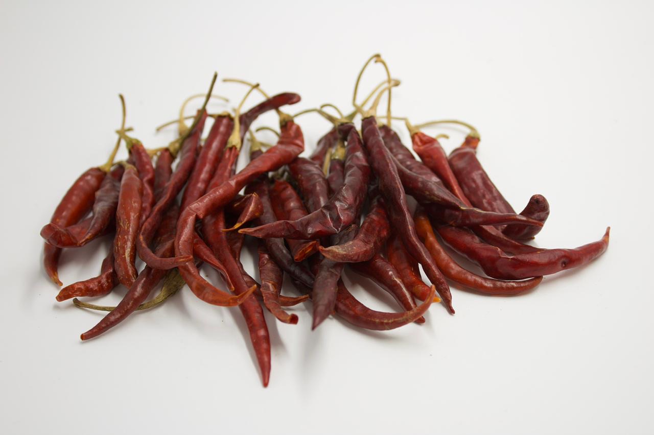 CHILE DE ÁRBOL CON COLA