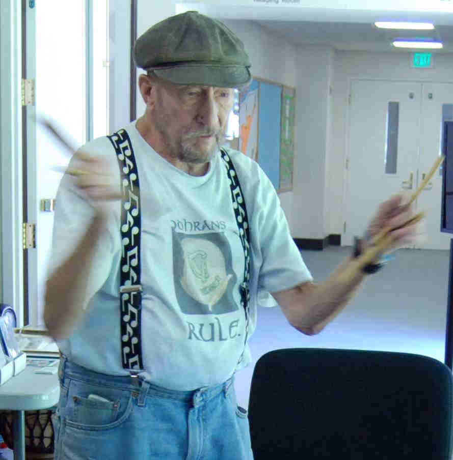 Harry Johnson playing bones 2008