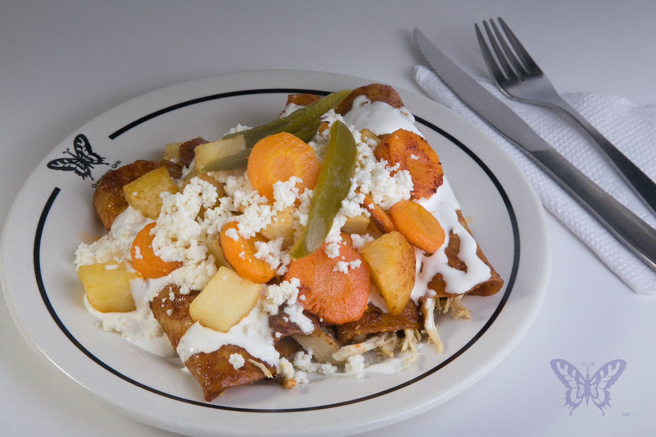 https://0201.nccdn.net/1_2/000/000/157/c00/enchiladas-rojas.jpg
