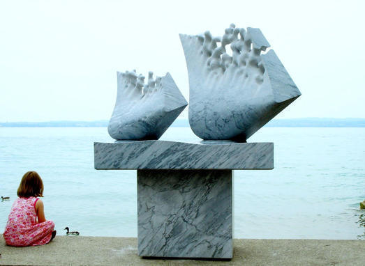 Flying water, marble, Sirmione, Lago di Garda, Italy