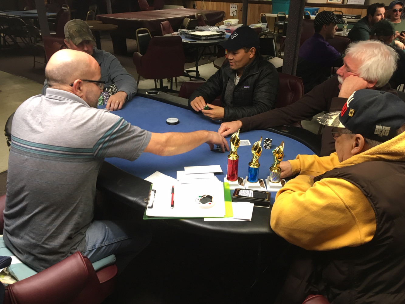 final three, 2018 TOC; Ray Clement, Pasang Sherpa, Pat Clarke, Harry Sawyer dealing, Mickey watching