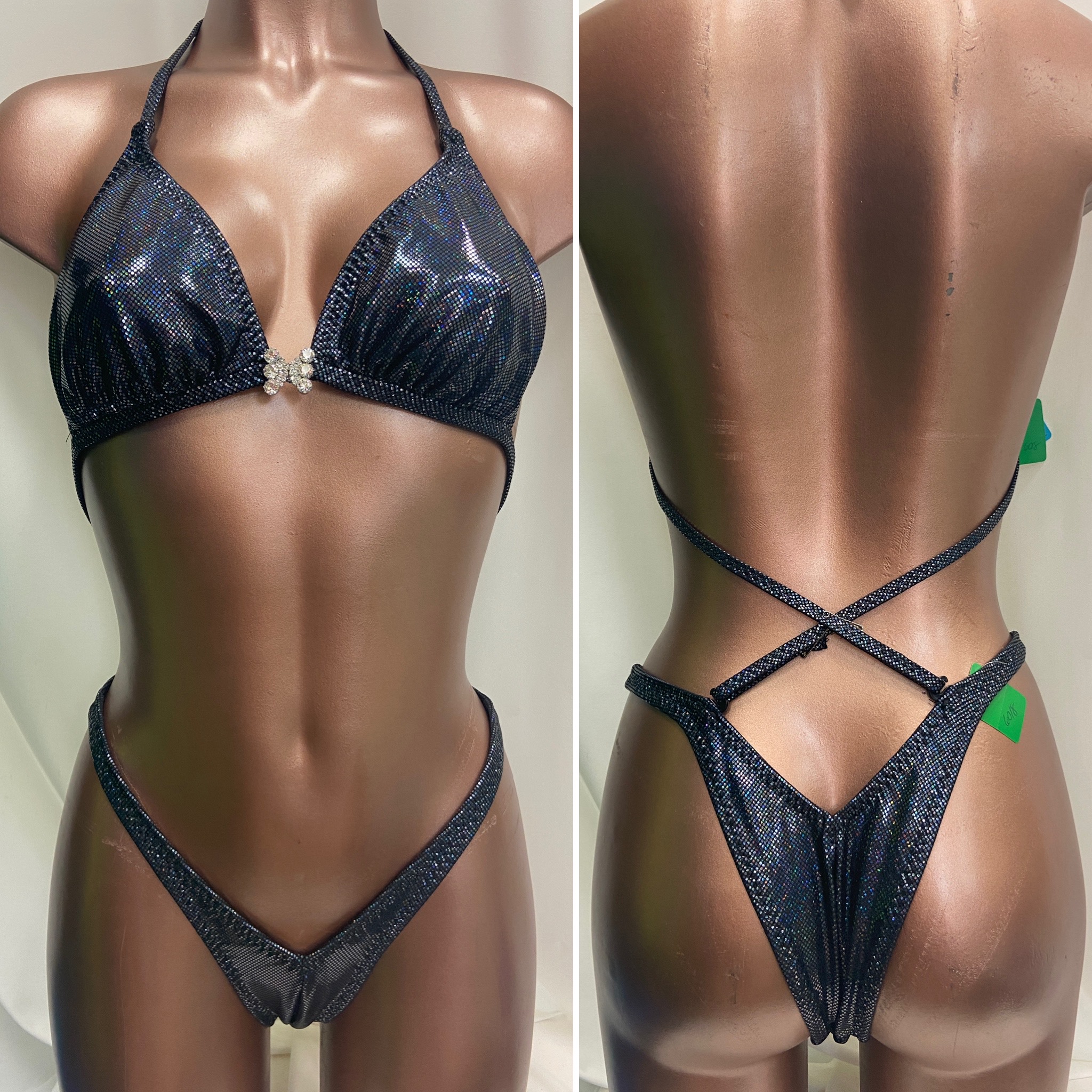 P7023
$95
C banded top 
xsmall front , xxsmall back  1/2" lower 
black hologram with a center closure