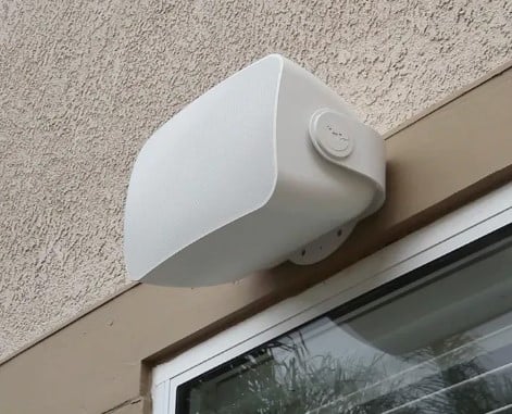 https://0201.nccdn.net/1_2/000/000/159/e6c/patio-speaker.jpg