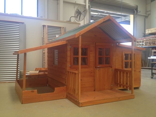 With Sandpit and Lean-To