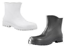 Bota pvc extra curto nas cores
 branco ou preto.