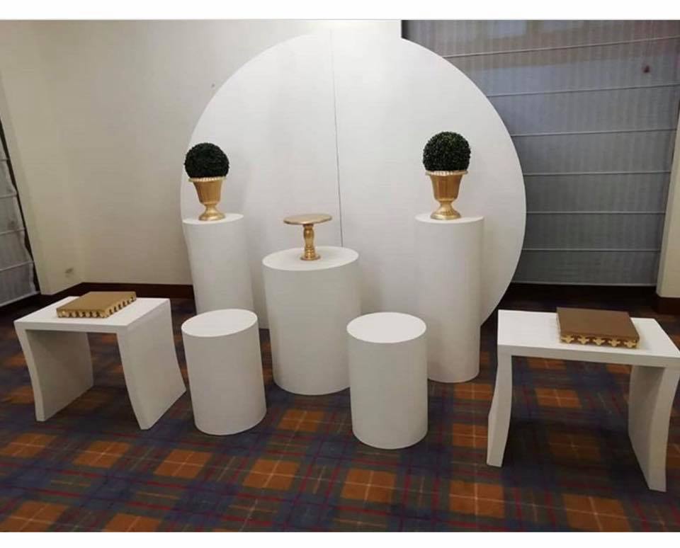 Kit de 5 Mesas Cilindricas
FORRADO EN TELA DEL COLOR
Medidas:
Principal 60, 5D X 80CM Altur
Mediana 40, 5D X 1,02 M Altura .
Pequeña 40, 5D X 58 CM Altura.
$ 200.00