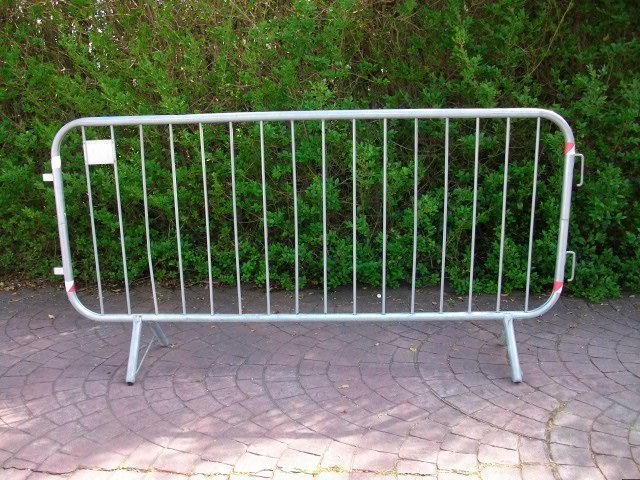 metal barrier 3ft 8 in high 7ft wide